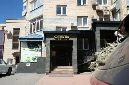 La Vie De Chateau - 85