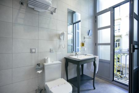 Legazpi Doce Studios Suites - 29