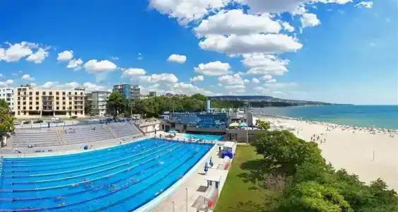 Panorama - Free EV Charging Station - 5