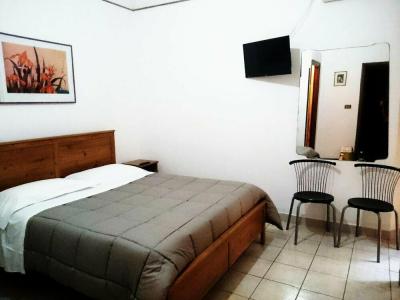 Vatican Rooms Guest House - 52
