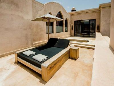 Palais Namaskar - 14