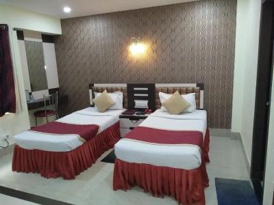 Executive Tower - 60