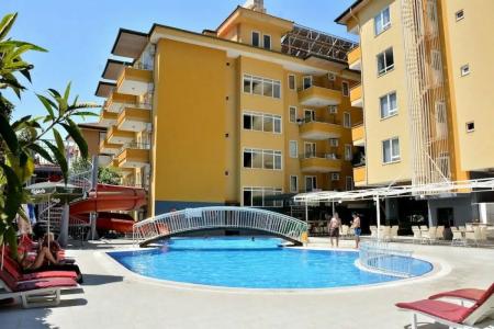 Rose Garden Apart - 34