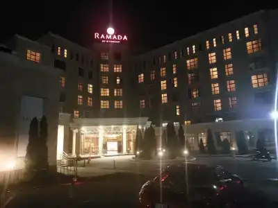 Ramada by Wyndham - 37