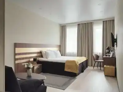 Дипломат - 1