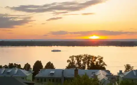 Holiday Inn, an IHG - 6