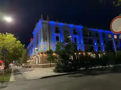 Ramada by Wyndham - 40