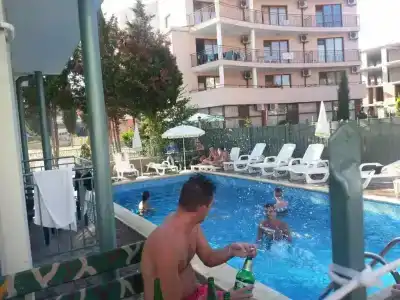 Family Romantic - 17