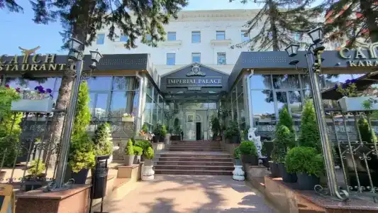 Imperial Palace - 92