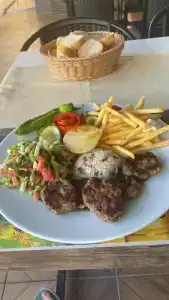 Cleopatra King Apart - 18