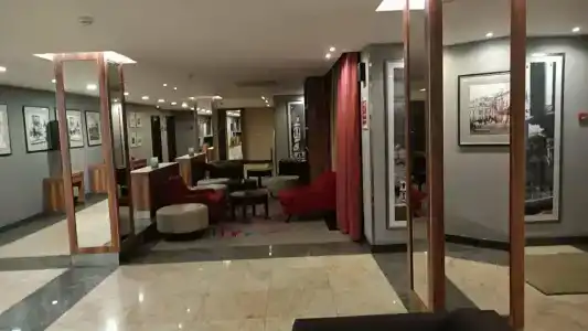 Four Points by Sheraton - 91