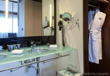 AC Porto by Marriott - 36