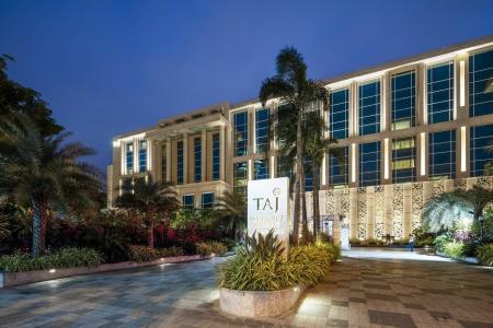 Taj Santacruz - 23