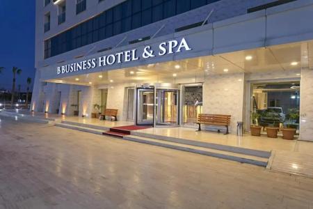 B Business & Spa - 91