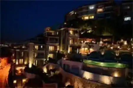 Unique-Boutique Class - Adults Only - 6