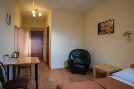 Parkovaya 9 Gostinitsa - 66