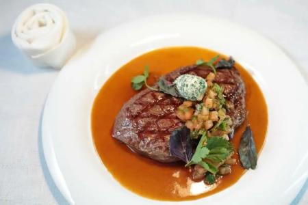 Rozhdestvenskij-Restaurant - 33