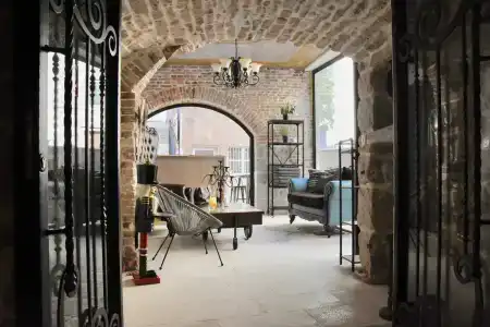 Heritage Palace Varos - Mag Quaint & Elegant Boutiques - 33