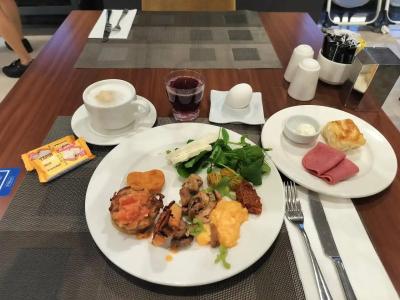 Hilton Garden Inn - 10