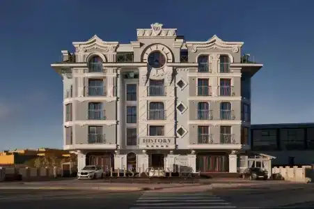HISTORY Boutique & SPA - 0