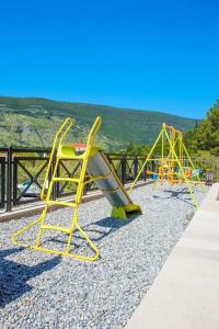 Apart Katunjanin - 32