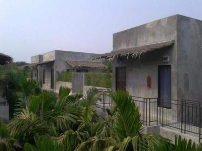 The Curve Residence - 57