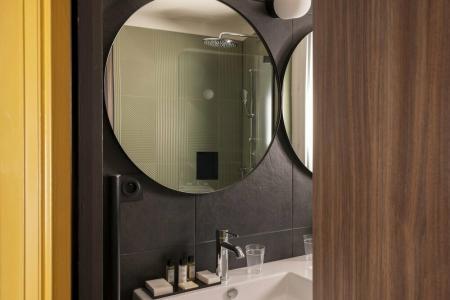 Paris Art Quartier Latin by Malone - 23