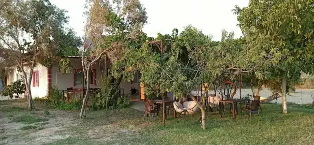 Airport Guest House - 0