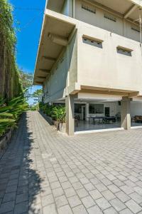 Ganandra Stay Denpasar - 8