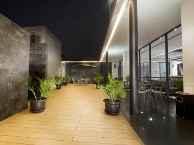 Neo Tendean Jakarta by Aston - 40