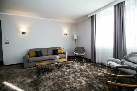 Best Western PLUS Premium Inn - 78