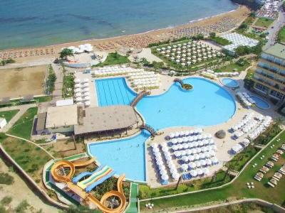 Acapulco Resort - 6