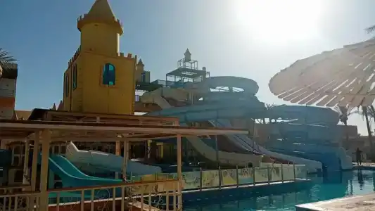 Mirage Bay Resort & Aqua Park - 41