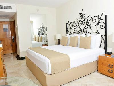 Oh! Cancun - the Urban Oasis & Beach Club - 10
