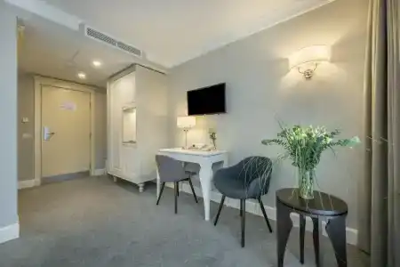 Ratonda Centrums - 79