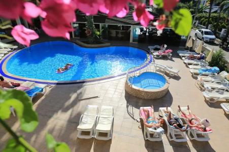 Club Amaris Apartment - 11