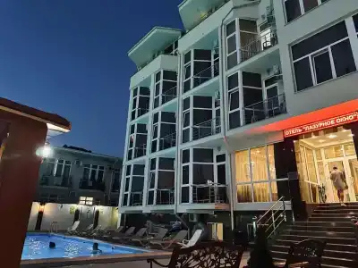 Lazurnoe Okno Guest House - 3