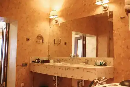 Gloria Business - 87