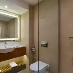 Courtyard by Marriott City Center - 13