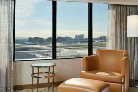 Hilton Los Angeles Airport - 20