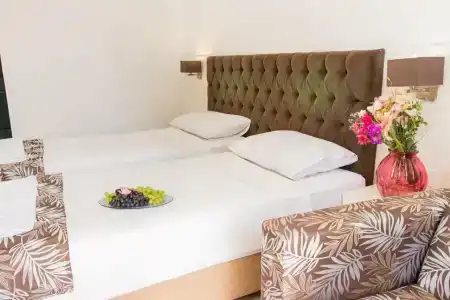 Bahar (+12 Adult ) - 36