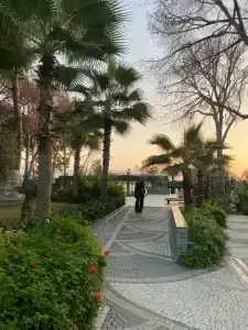 Unique Life Style - 41