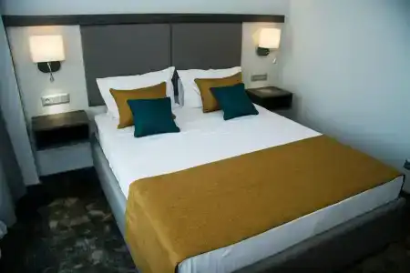 Best Western PLUS Premium Inn - 89