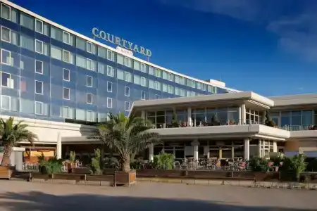 Courtyard by Marriott Hannover Maschsee - 6