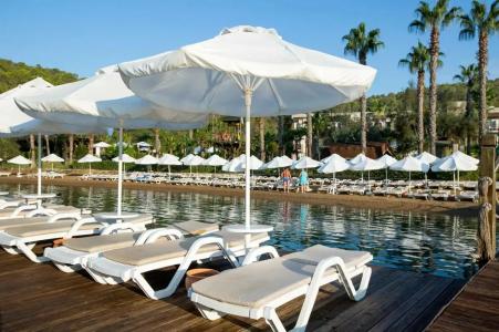 Green Bay Resort & Spa - 29