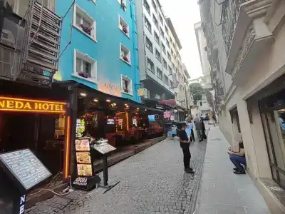 Adora Cafe & Restaurant - 28