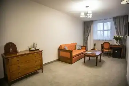 Pod Złotą Różą - 14