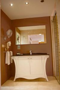 The Green Park Taksim - 40