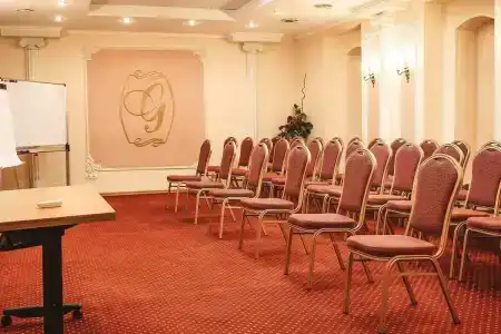 Gloria Business - 73