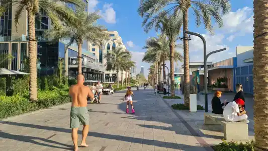 Radisson Beach Resort Palm Jumeirah - 9